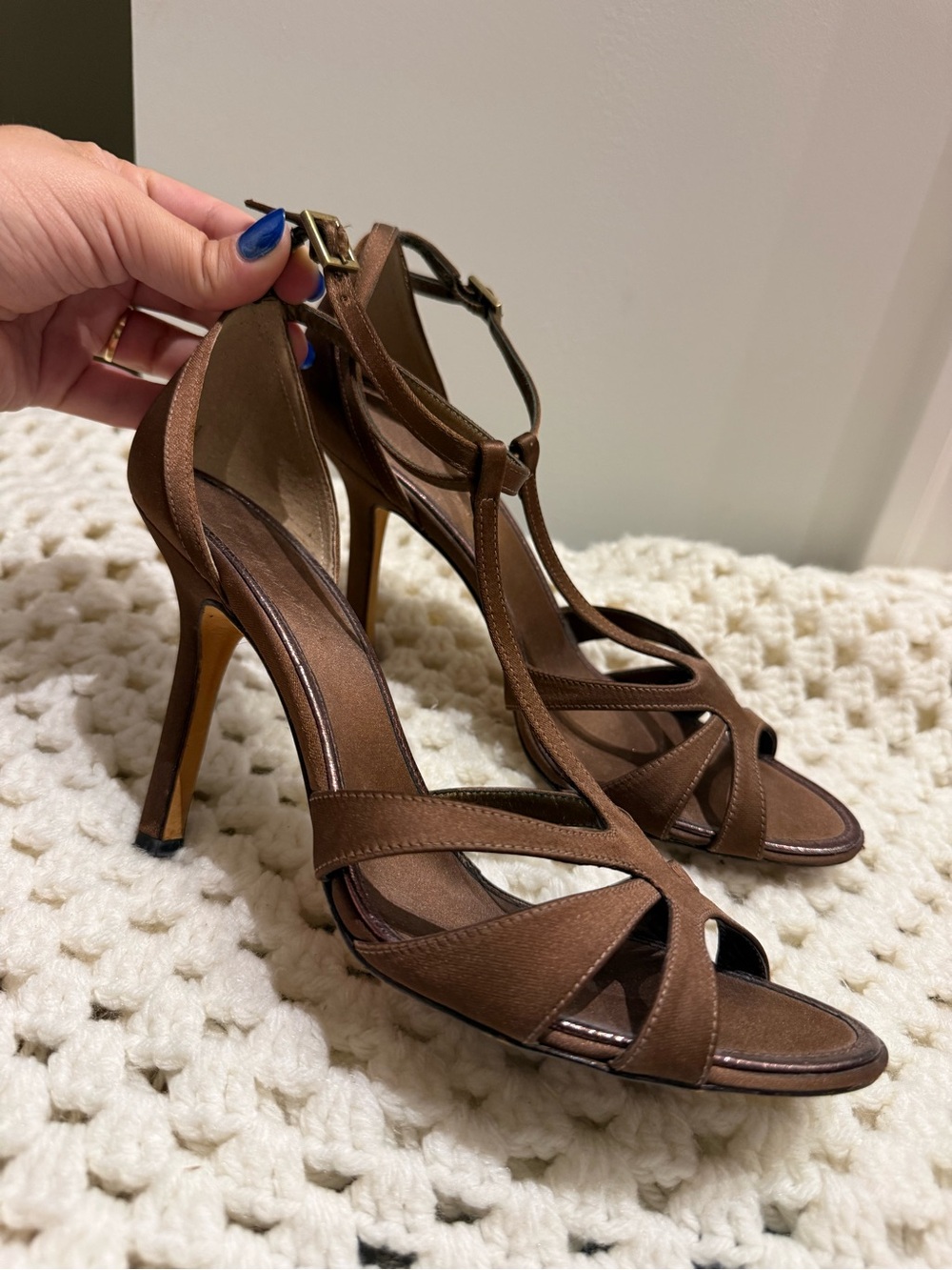BCBGMAXAZRIA Satin Brown Fabric, Slightly Shimmery Gold, T Strap Heels